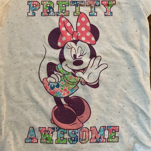 Pair of Minnie Mouse shirts - Picture 5 of 7